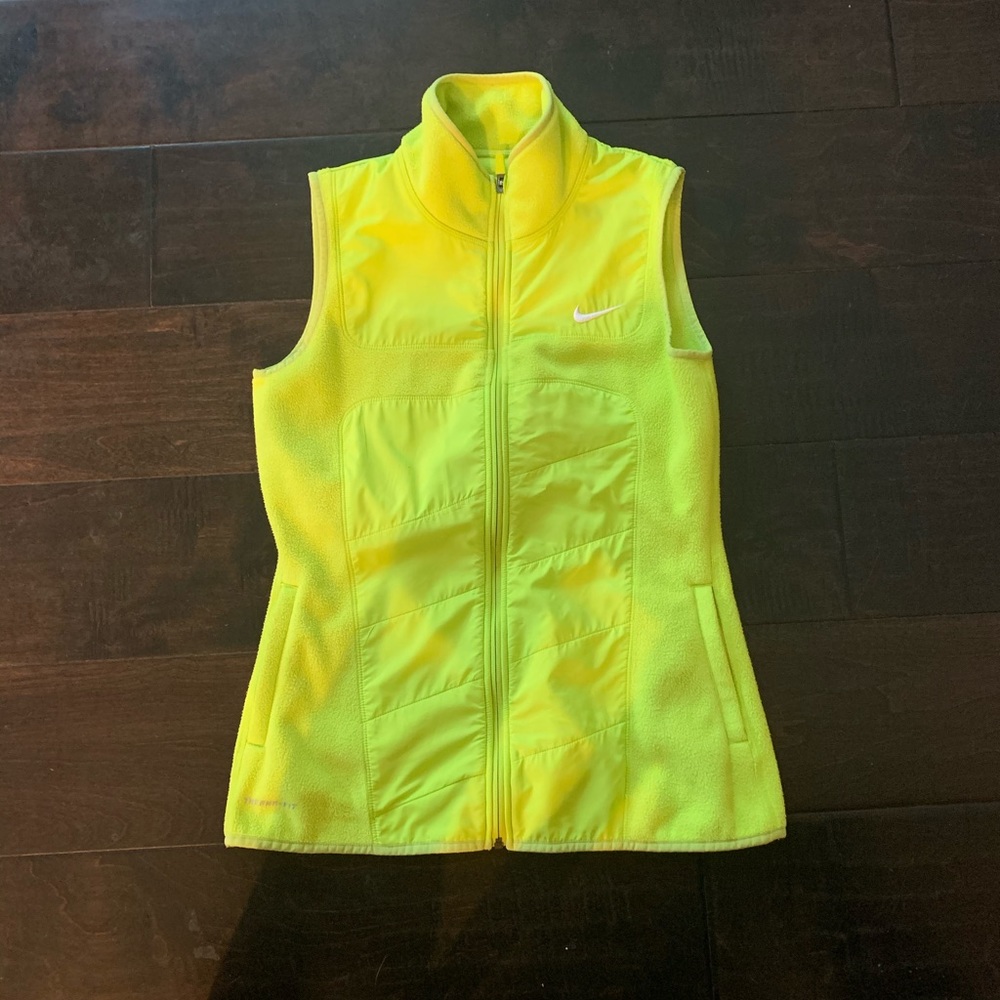 CUTE NIKE VEST